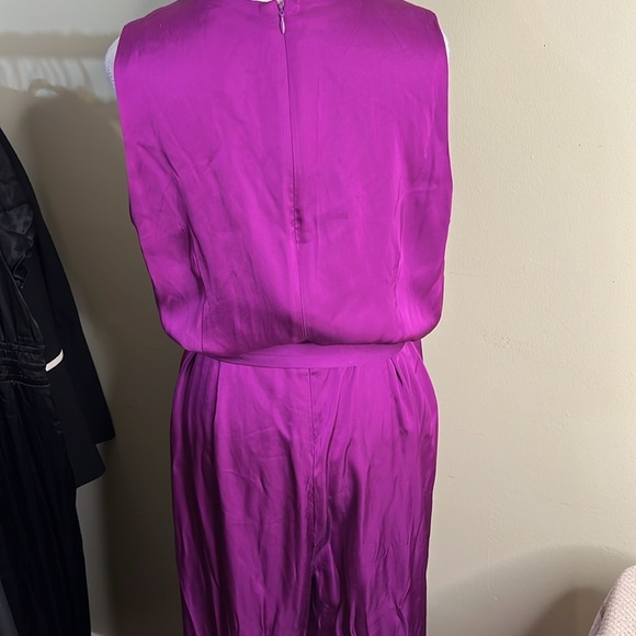 Lauren Ralph Lauren Purple v-neckline faux wrap wide leg jumpsuit belted - Picture 15 of 17